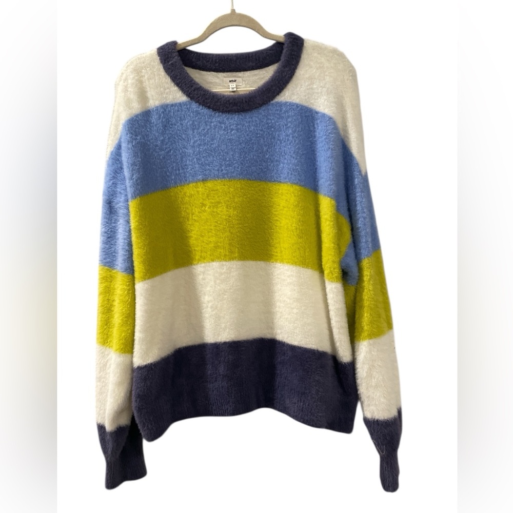 Aerie Women’s Flurry Crew Neck Sweater Oversized Small Blue, Green, and White - Picture 3 of 8